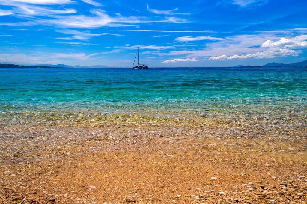 Krouzeri Beach Apartments Nisaki  Rom bilde
