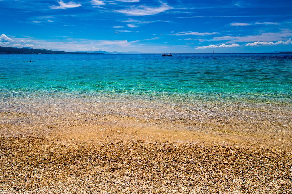 Krouzeri Beach Apartments Nisaki  Rom bilde