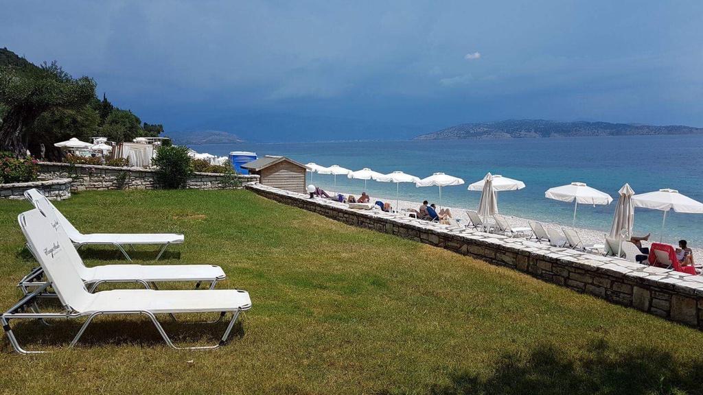 Krouzeri Beach Apartments Nisaki  Eksteriør bilde